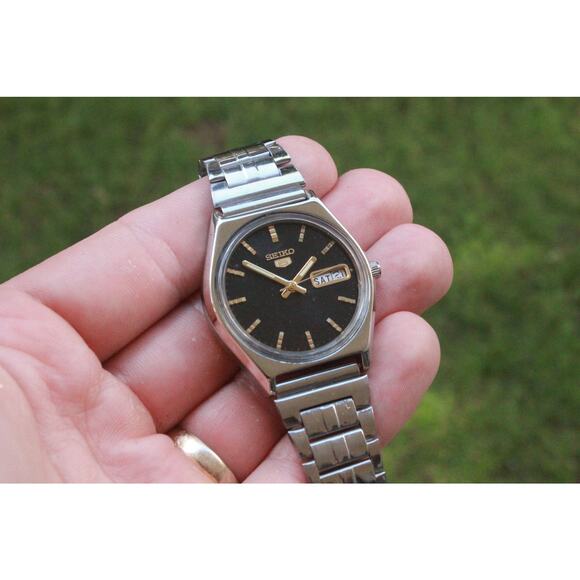 Vintage 1970 Seiko Automatic Mens Silver Watch W/daydate & Gold accents - Picture 6 of 8
